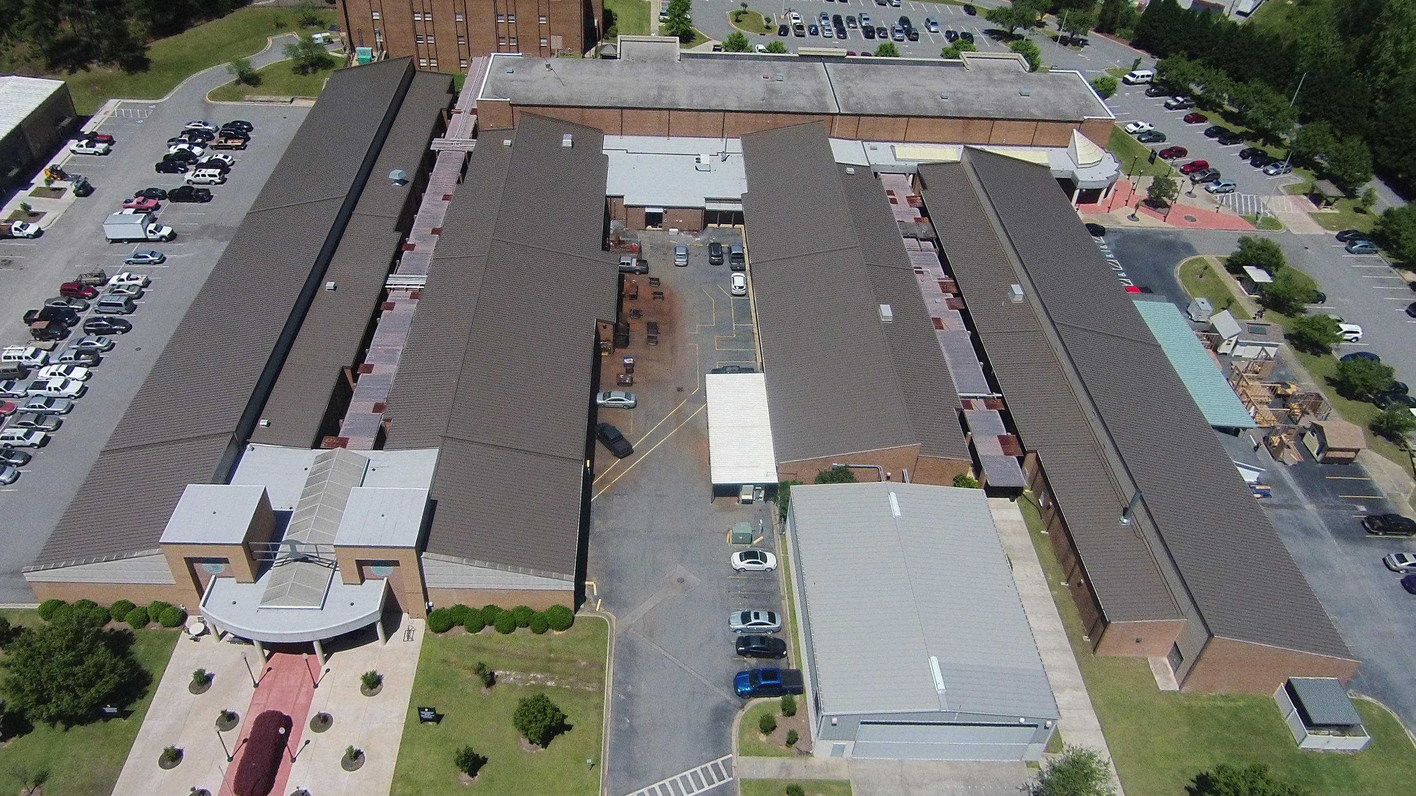 238T Symmetrical Standing Seam Panel Solves Problem for Georgia Technical College
